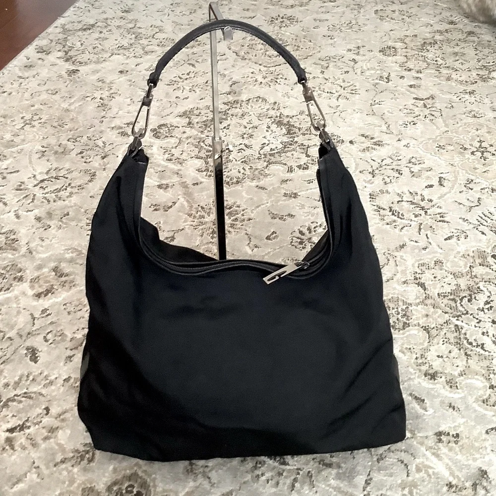 Authentic GUCCI hobo bag 🌹🌹🌹 - Picture 2 of 16